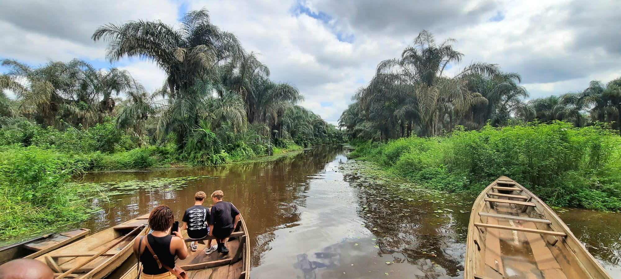 Paysage panoramique de la Rivière Noire au Bénin