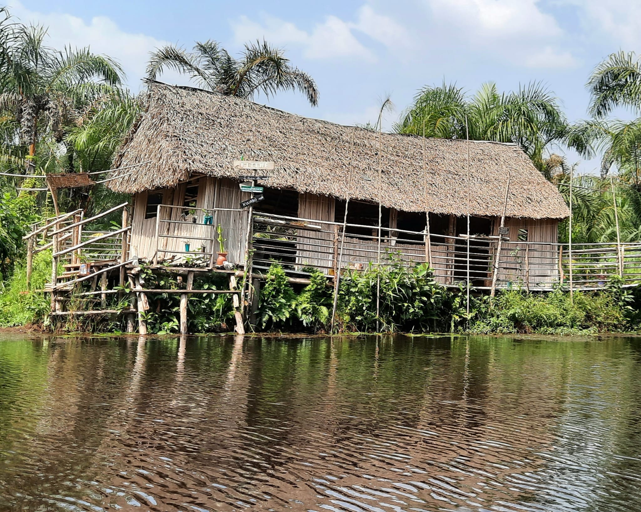 Maison traditionnelle près de la Rivière Noire